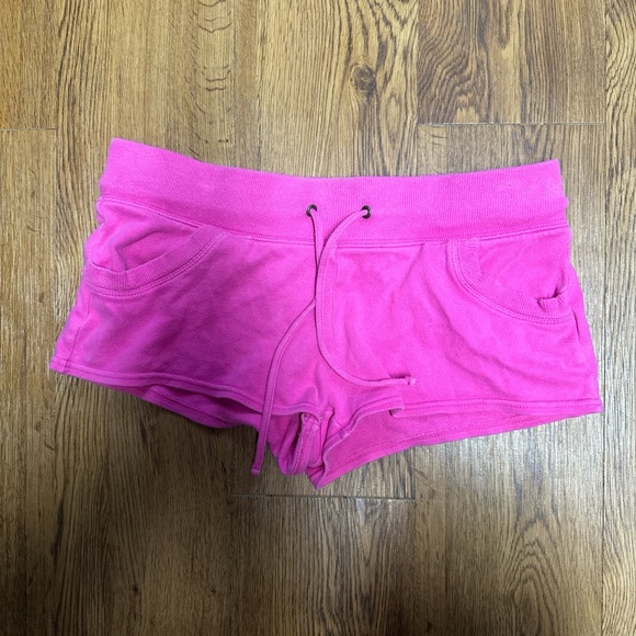 Y2K Low Rise Micro Mini Shorts - Picture 4 of 7